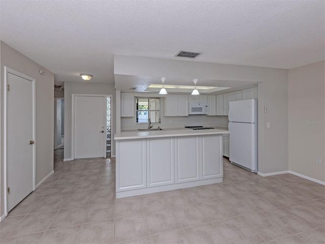 6108 GREEN VIEW DRIVE 143, Sarasota, FL 34231