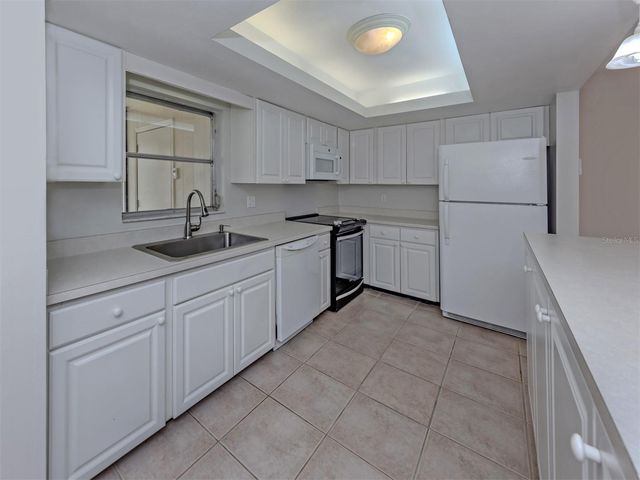 6108 GREEN VIEW DRIVE 143, Sarasota, FL 34231