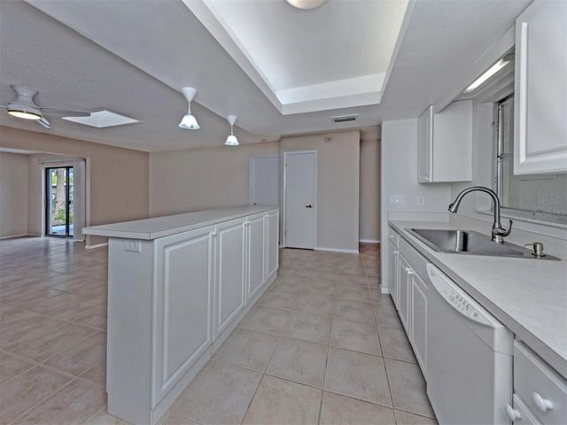 6108 GREEN VIEW DRIVE 143, Sarasota, FL 34231