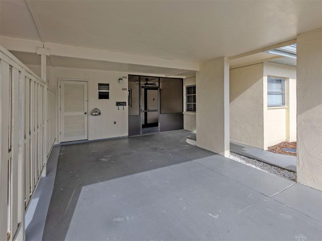 6108 GREEN VIEW DRIVE 143, Sarasota, FL 34231