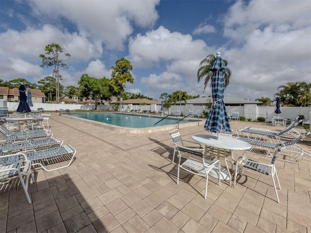 6108 GREEN VIEW DRIVE 143, Sarasota, FL 34231