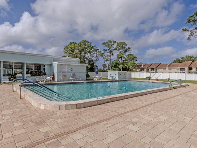6108 GREEN VIEW DRIVE 143, Sarasota, FL 34231