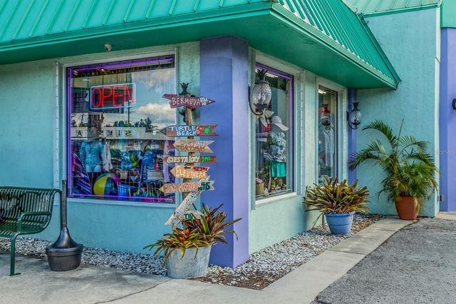 6108 GREEN VIEW DRIVE 143, Sarasota, FL 34231