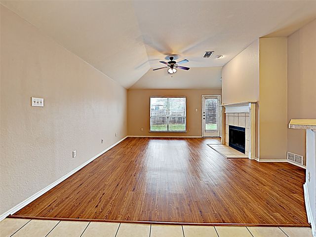 14104 Esperanza Drive, Fort Worth, TX 76052