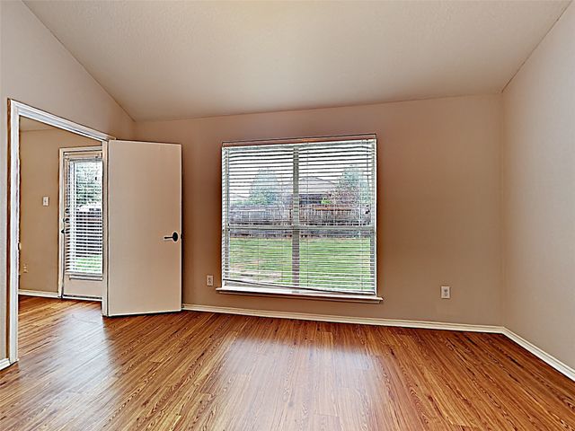 14104 Esperanza Drive, Fort Worth, TX 76052