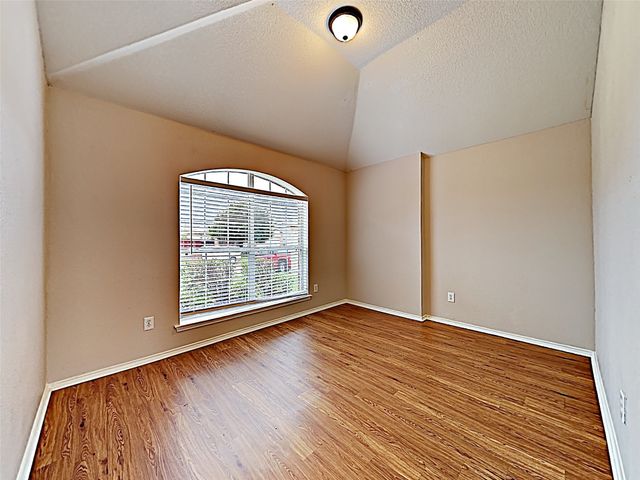14104 Esperanza Drive, Fort Worth, TX 76052