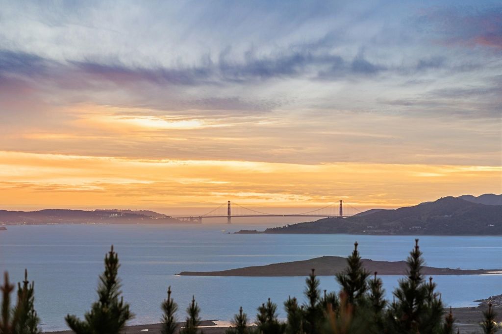 Image 2 of property listing at 1522 1522 Madera Court, El Cerrito, CA 94530