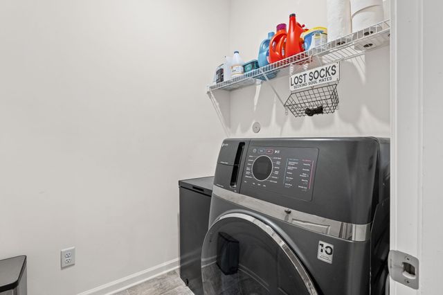 257 COLONIAL HEIGHTS DR, Munford, TN 38058