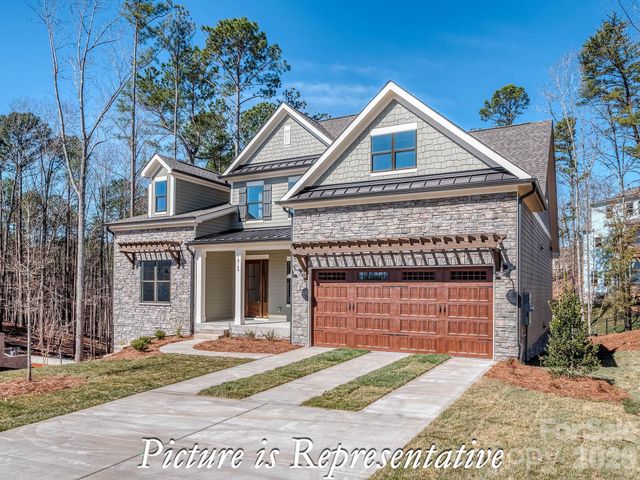16818 Harbor View Road, Charlotte, NC 28278