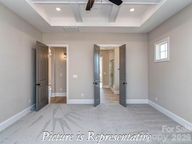 16818 Harbor View Road, Charlotte, NC 28278