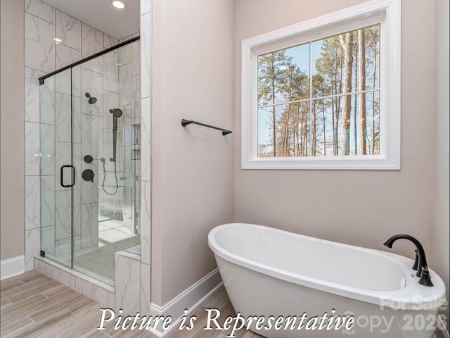 16818 Harbor View Road, Charlotte, NC 28278