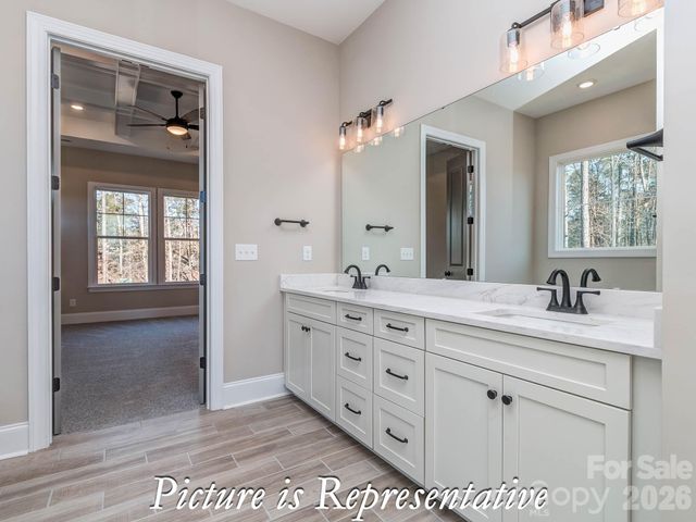 16818 Harbor View Road, Charlotte, NC 28278