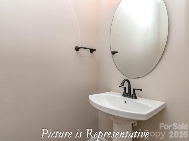 16818 Harbor View Road, Charlotte, NC 28278