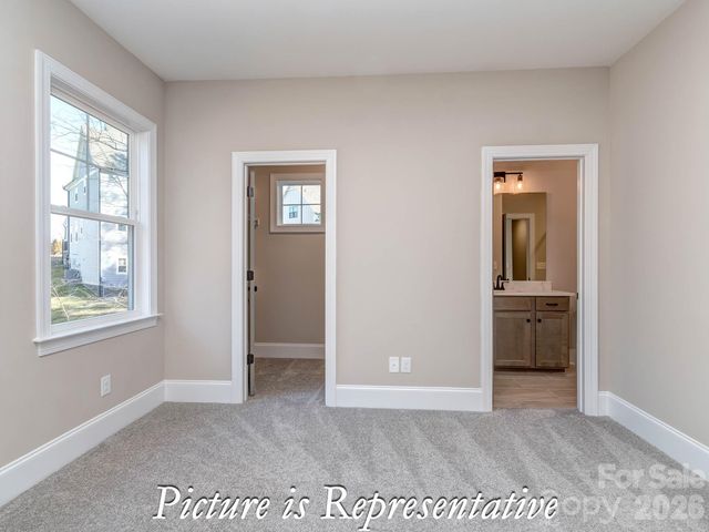 16818 Harbor View Road, Charlotte, NC 28278