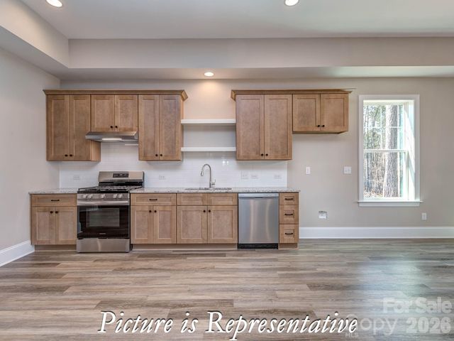 16818 Harbor View Road, Charlotte, NC 28278