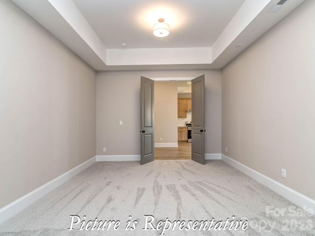 16818 Harbor View Road, Charlotte, NC 28278