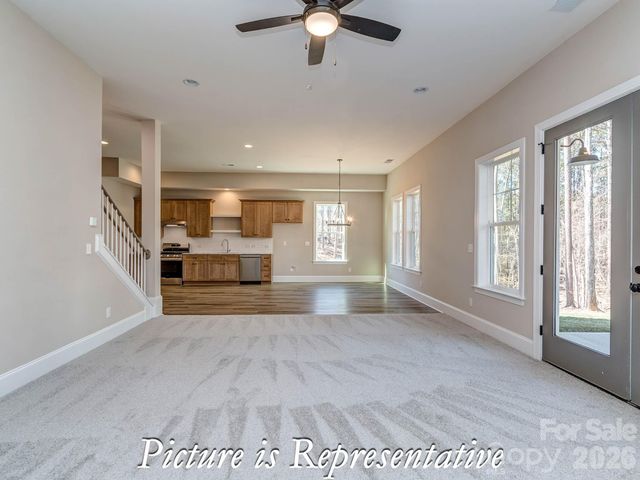 16818 Harbor View Road, Charlotte, NC 28278