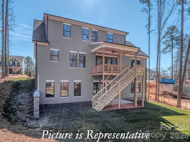 16818 Harbor View Road, Charlotte, NC 28278
