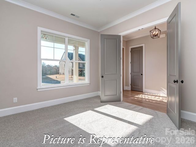 16818 Harbor View Road, Charlotte, NC 28278