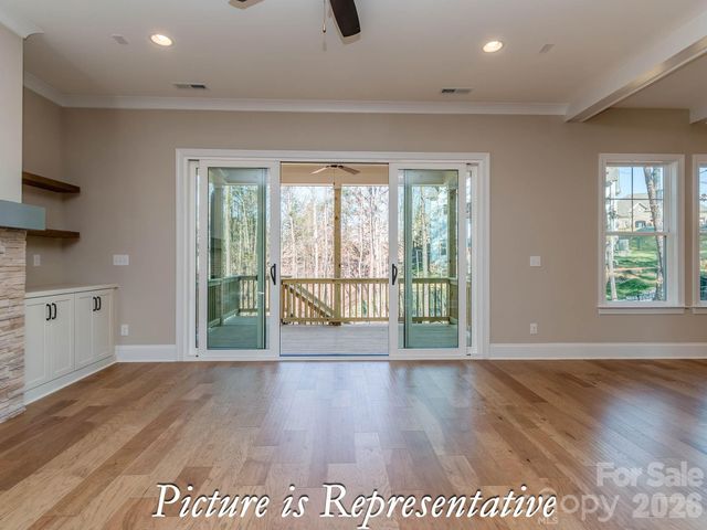 16818 Harbor View Road, Charlotte, NC 28278