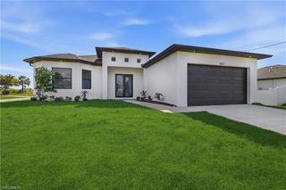 602 25th TER, Cape Coral, FL 33993