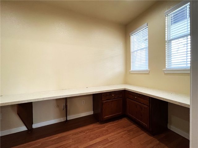 902 Eagle Avenue, College Station, TX 77845