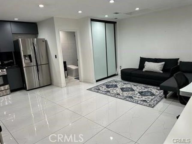 5032 amestoy, Encino, CA 91316