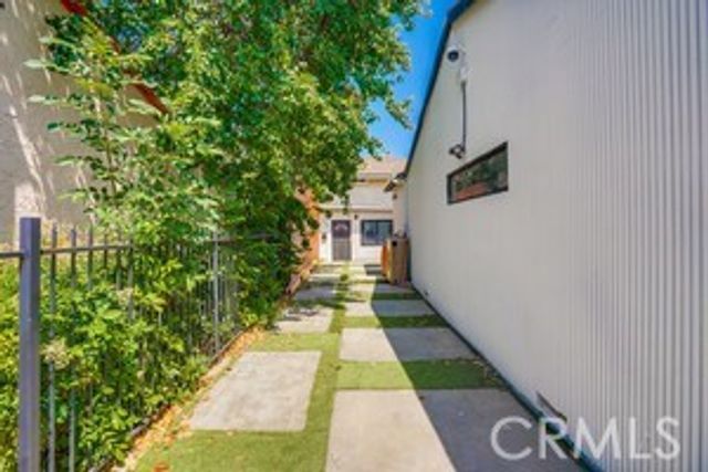 5032 amestoy, Encino, CA 91316