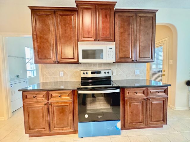 6806 Sable River Court, Missouri City, TX 77459