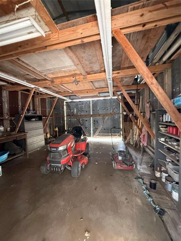 511 S Winfree Street, Dayton, TX 77535