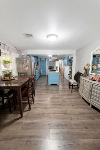 511 S Winfree Street, Dayton, TX 77535