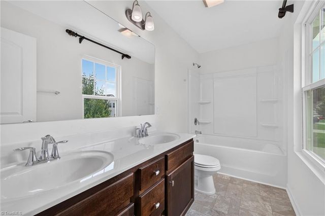 3424 Vickrey Woods Place, High Point, NC 27260