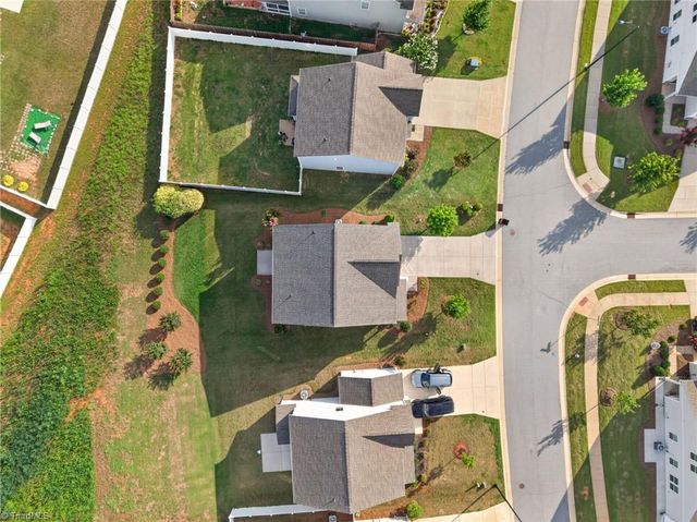 3424 Vickrey Woods Place, High Point, NC 27260