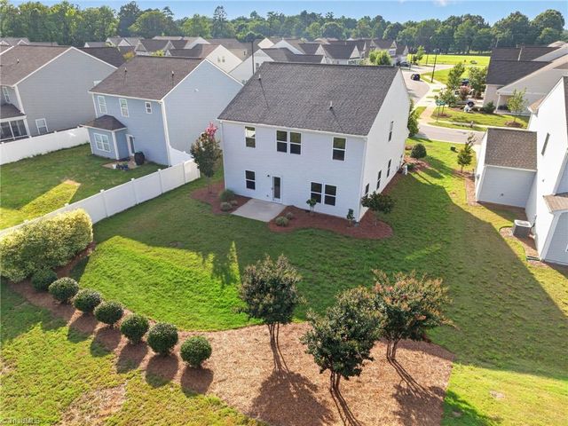 3424 Vickrey Woods Place, High Point, NC 27260