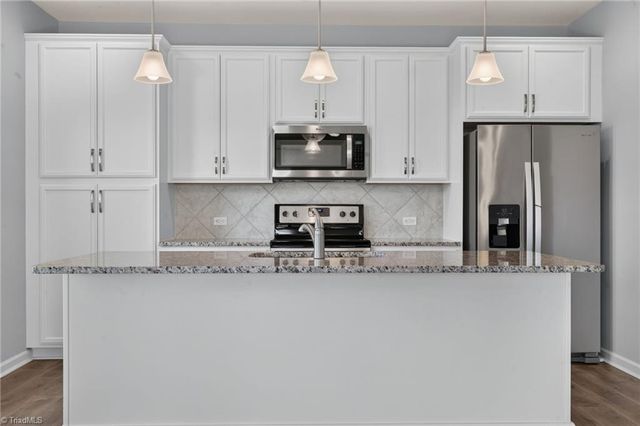 3424 Vickrey Woods Place, High Point, NC 27260