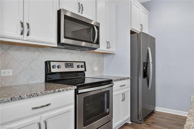 3424 Vickrey Woods Place, High Point, NC 27260