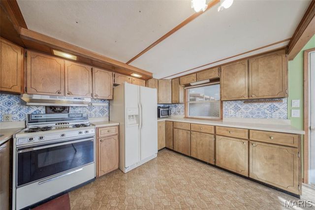 36395 Highway 72, Salem, MO 65560