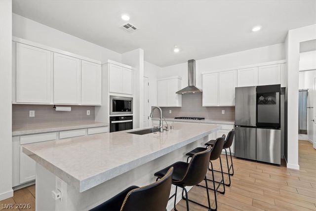 823 Eaton Falls Street, Henderson, NV 89011