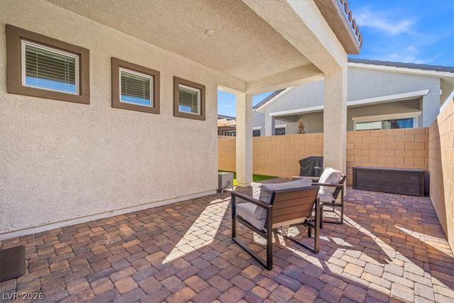823 Eaton Falls Street, Henderson, NV 89011