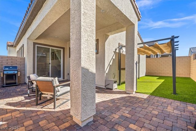 823 Eaton Falls Street, Henderson, NV 89011