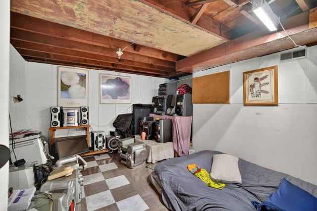 2755 Adams Avenue, Des Moines, IA 50310