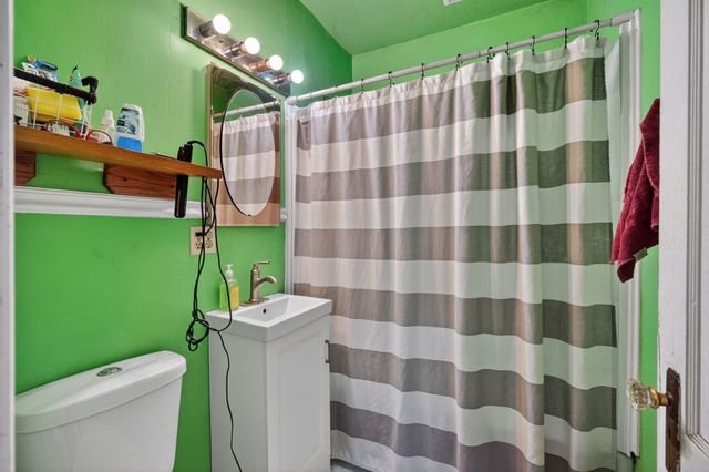 2755 Adams Avenue, Des Moines, IA 50310