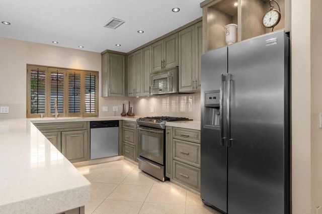 15 San Marino Circle, Rancho Mirage, CA 92270