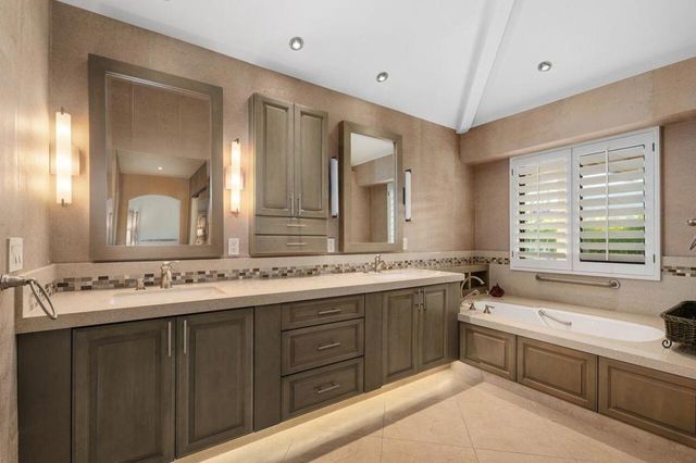 15 San Marino Circle, Rancho Mirage, CA 92270