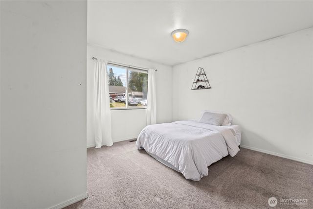 213 S Constitution Avenue, Bremerton, WA 98312