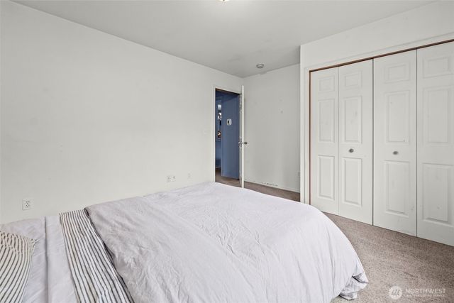 213 S Constitution Avenue, Bremerton, WA 98312