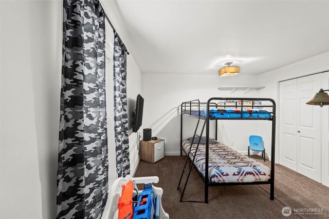 213 S Constitution Avenue, Bremerton, WA 98312