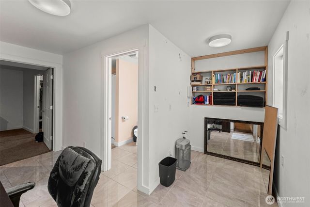 213 S Constitution Avenue, Bremerton, WA 98312