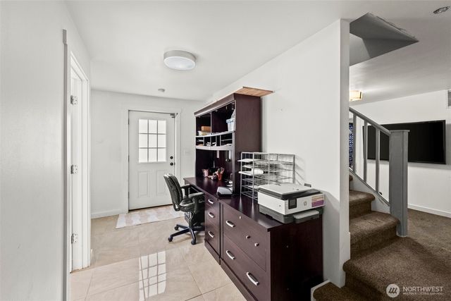 213 S Constitution Avenue, Bremerton, WA 98312