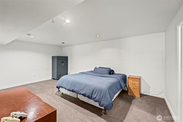 213 S Constitution Avenue, Bremerton, WA 98312